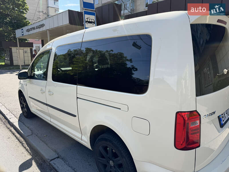 Минивэн Volkswagen Caddy 2016 в Хмельницком