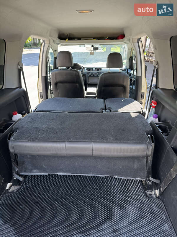 Минивэн Volkswagen Caddy 2016 в Хмельницком