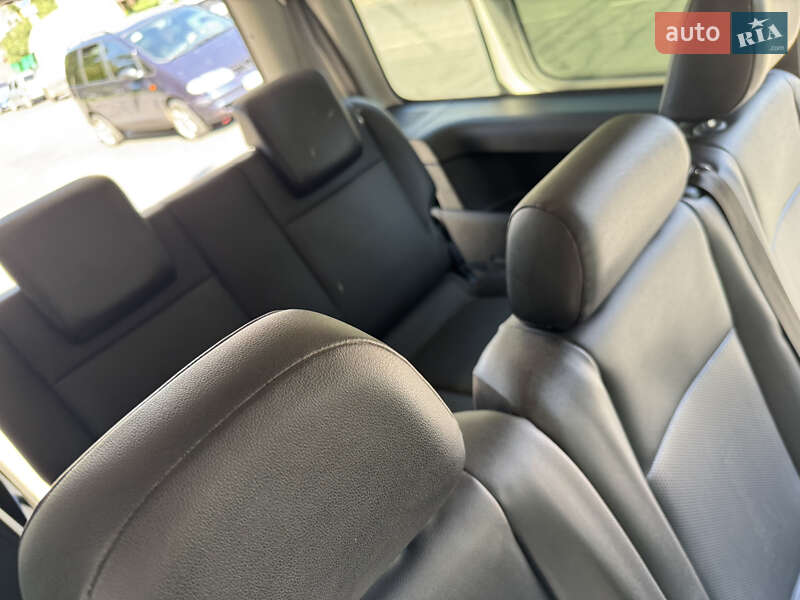 Минивэн Volkswagen Caddy 2016 в Хмельницком