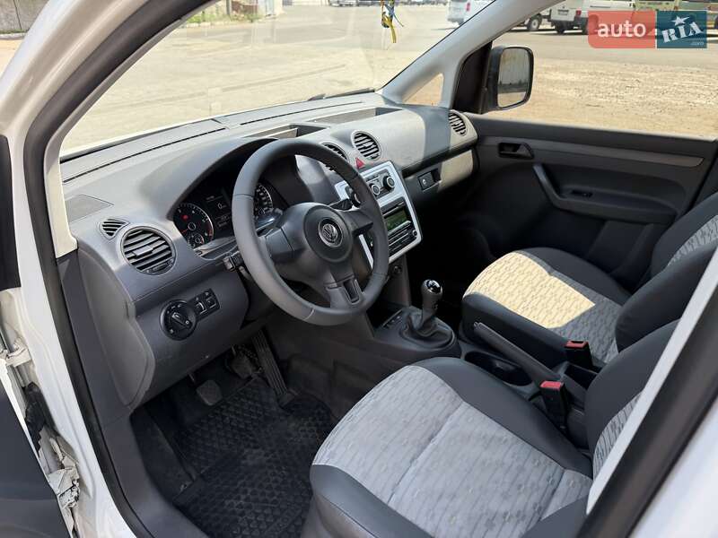 Грузовой фургон Volkswagen Caddy 2012 в Днепре