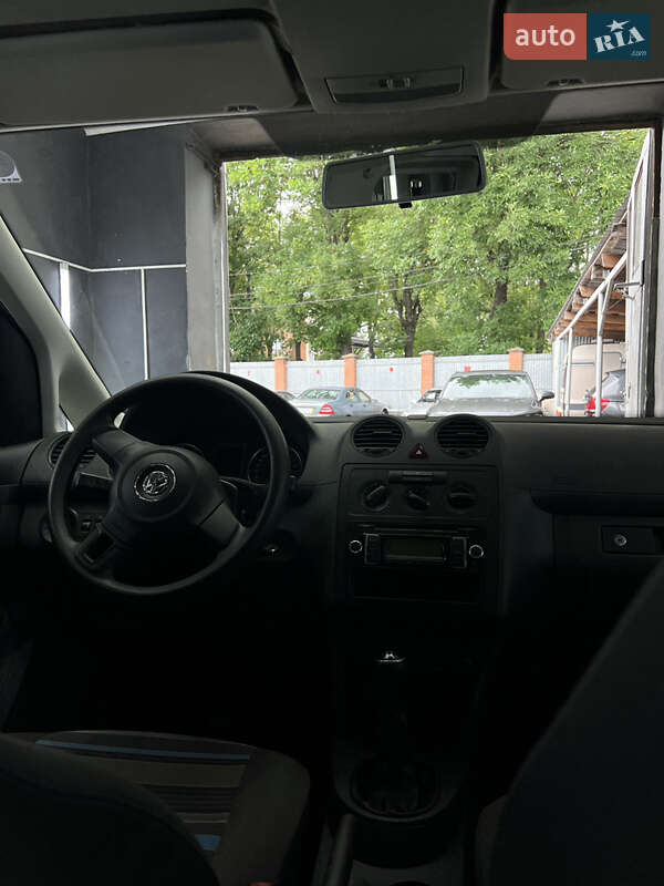 Минивэн Volkswagen Caddy 2011 в Львове