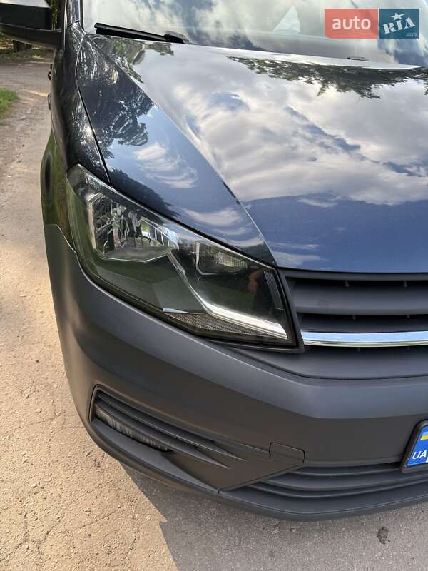 Минивэн Volkswagen Caddy 2016 в Харькове