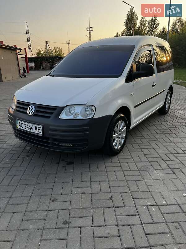 Мінівен Volkswagen Caddy 2006 в Нововолинську