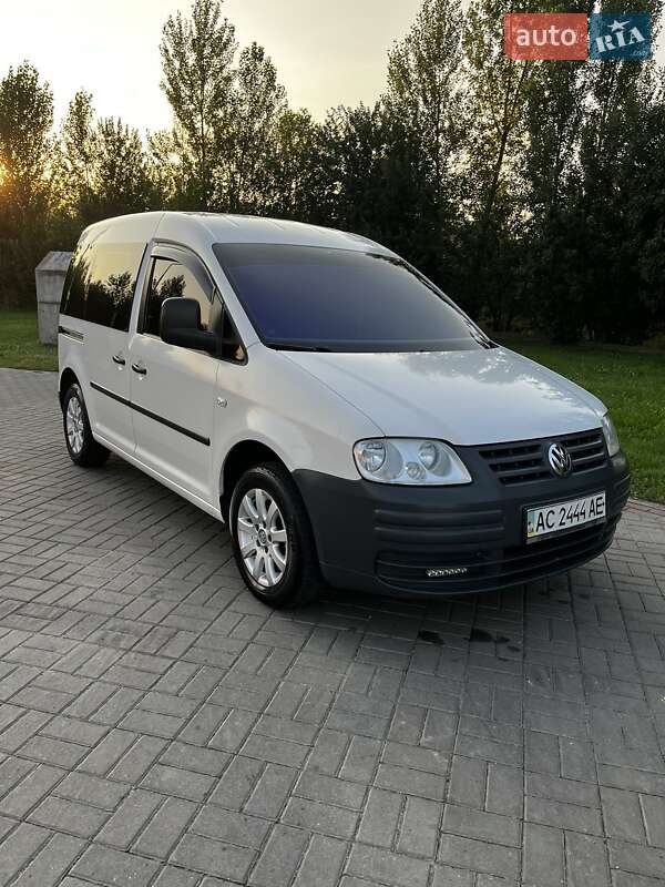 Мінівен Volkswagen Caddy 2006 в Нововолинську