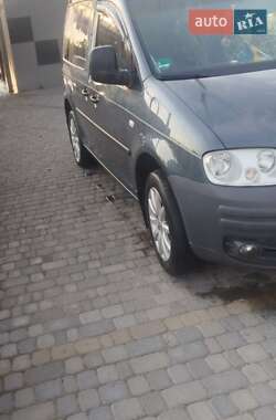Минивэн Volkswagen Caddy 2005 в Клесовом