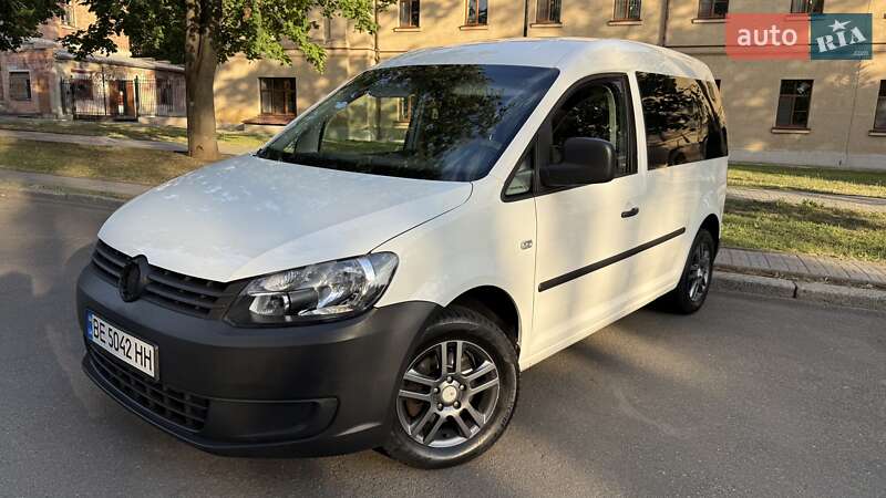 Минивэн Volkswagen Caddy 2011 в Николаеве