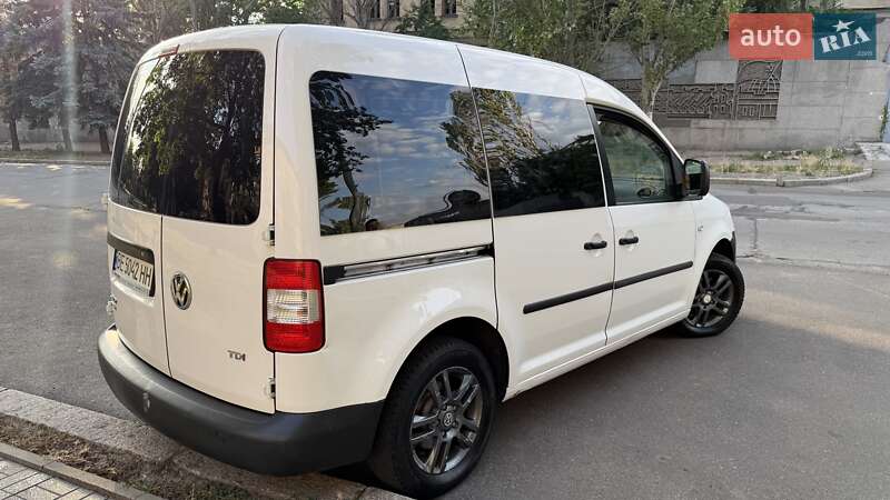 Минивэн Volkswagen Caddy 2011 в Николаеве