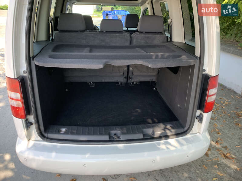 Минивэн Volkswagen Caddy 2014 в Сваляве