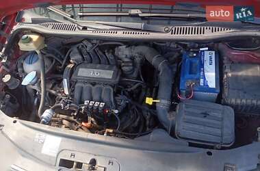 Грузовой фургон Volkswagen Caddy 2008 в 