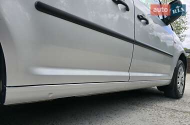 Минивэн Volkswagen Caddy 2011 в 