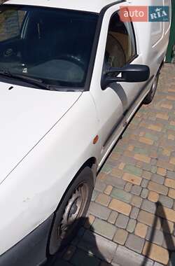 Грузовой фургон Volkswagen Caddy 2003 в 