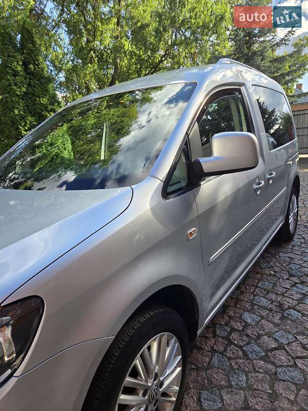 Минивэн Volkswagen Caddy 2015 в Ахтырке