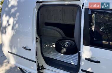 Грузовой фургон Volkswagen Caddy 2013 в 