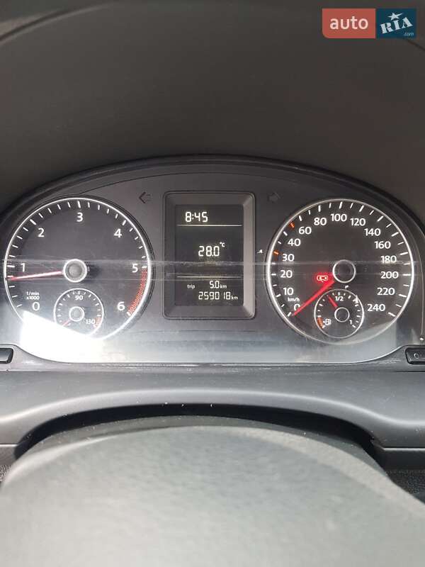 Мінівен Volkswagen Caddy 2010 в Києві