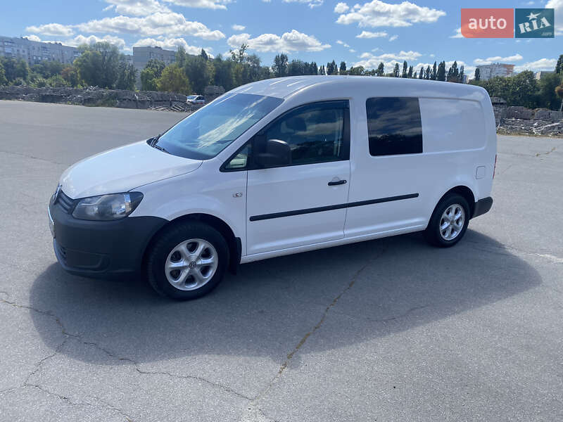 Грузопассажирский фургон Volkswagen Caddy 2012 в 