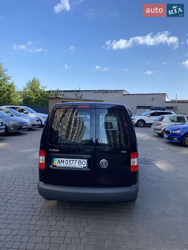 Минивэн Volkswagen Caddy 2010 в Житомире