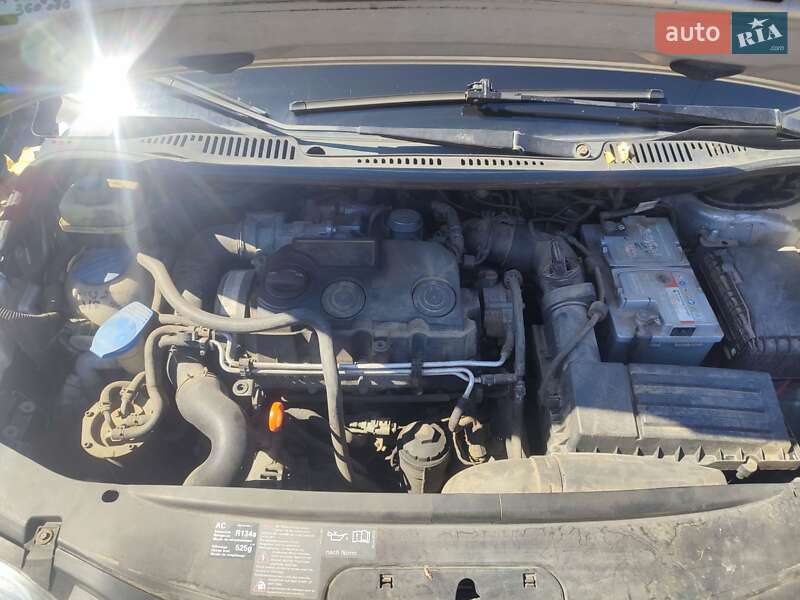 Мінівен Volkswagen Caddy 2008 в Білгороді-Дністровському