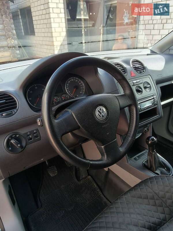 Минивэн Volkswagen Caddy 2008 в 