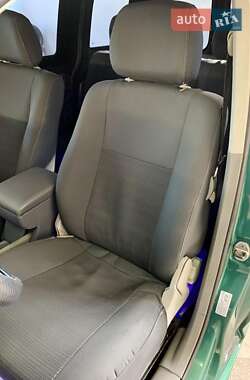 Минивэн Volkswagen Caddy 2005 в 