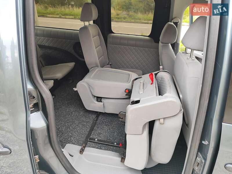 Минивэн Volkswagen Caddy 2008 в Трускавце
