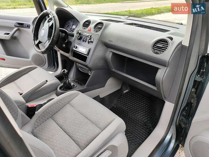 Минивэн Volkswagen Caddy 2008 в Трускавце