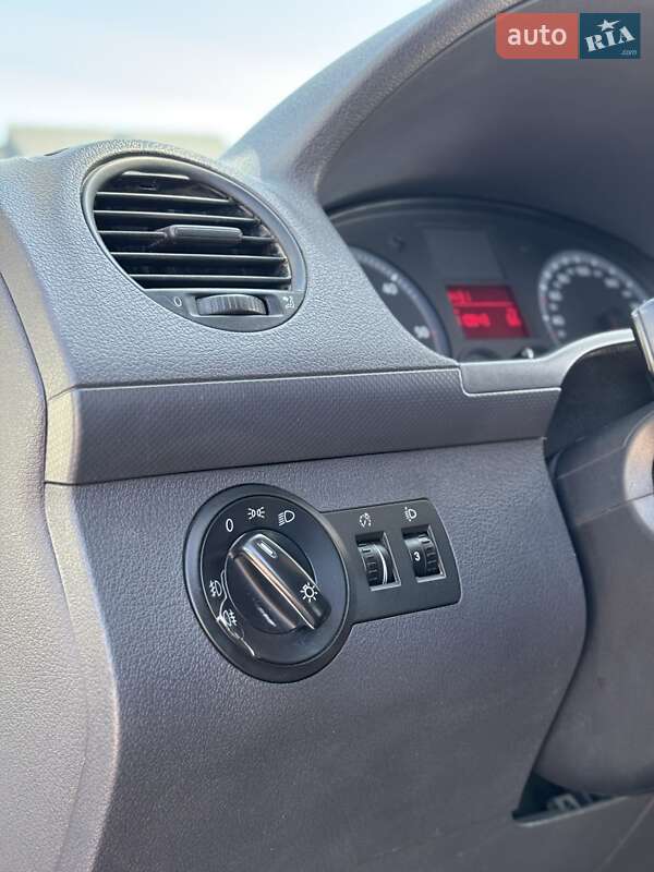 Минивэн Volkswagen Caddy 2010 в Гусятине фото 12 Минивэн Volkswagen Caddy 2010 в Гусятине