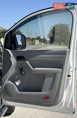 Минивэн Volkswagen Caddy 2010 в 