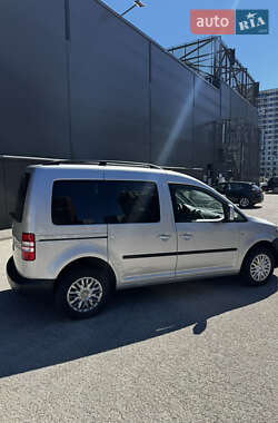 Минивэн Volkswagen Caddy 2013 в 
