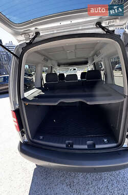 Минивэн Volkswagen Caddy 2013 в 