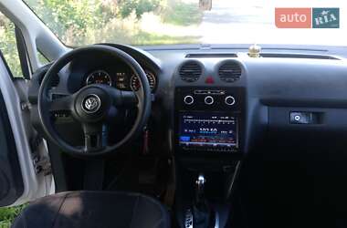 Минивэн Volkswagen Caddy 2013 в 