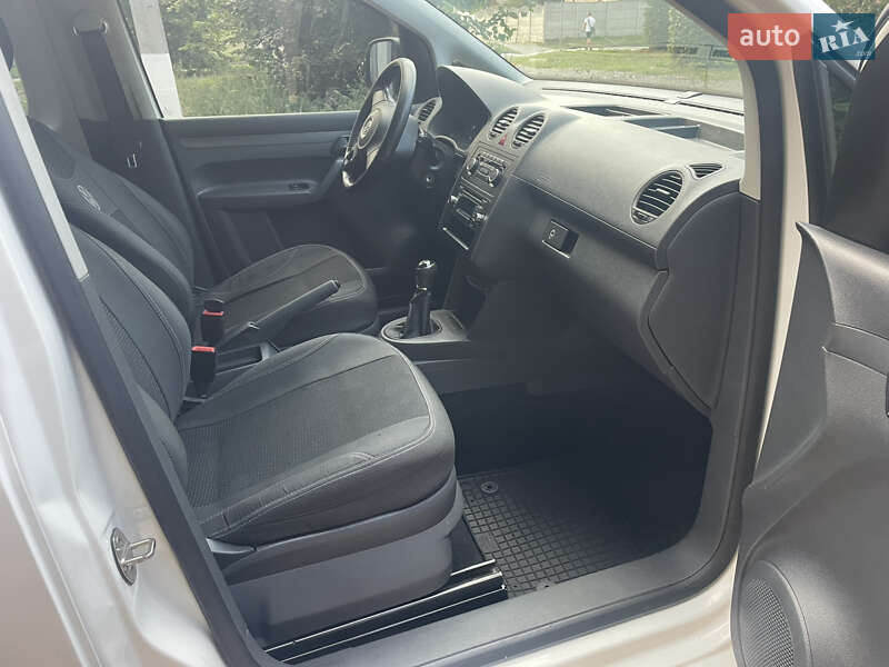 Мінівен Volkswagen Caddy 2015 в Харкові