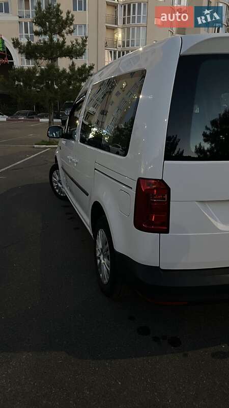 Мінівен Volkswagen Caddy 2015 в Миколаєві