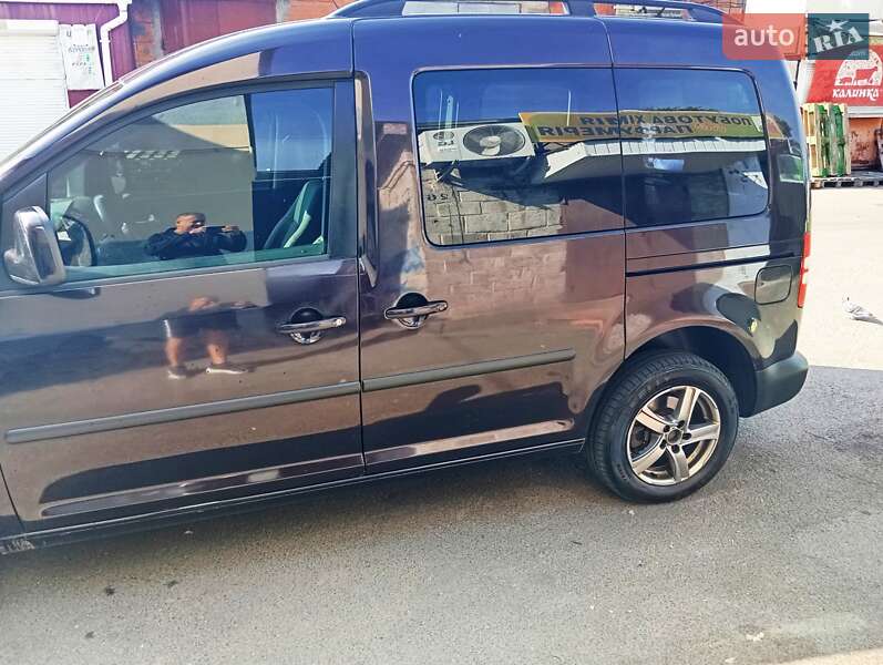 Минивэн Volkswagen Caddy 2011 в Чернигове
