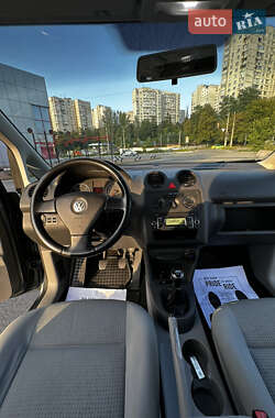 Минивэн Volkswagen Caddy 2010 в 