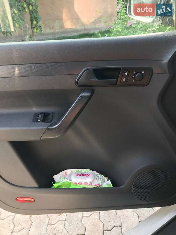 Минивэн Volkswagen Caddy 2013 в Ивано-Франковске