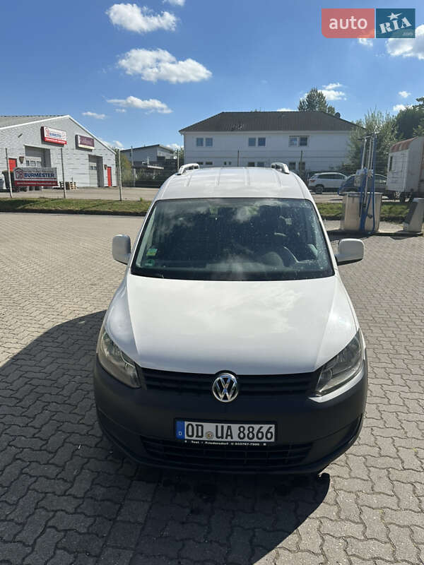 Минивэн Volkswagen Caddy 2013 в 