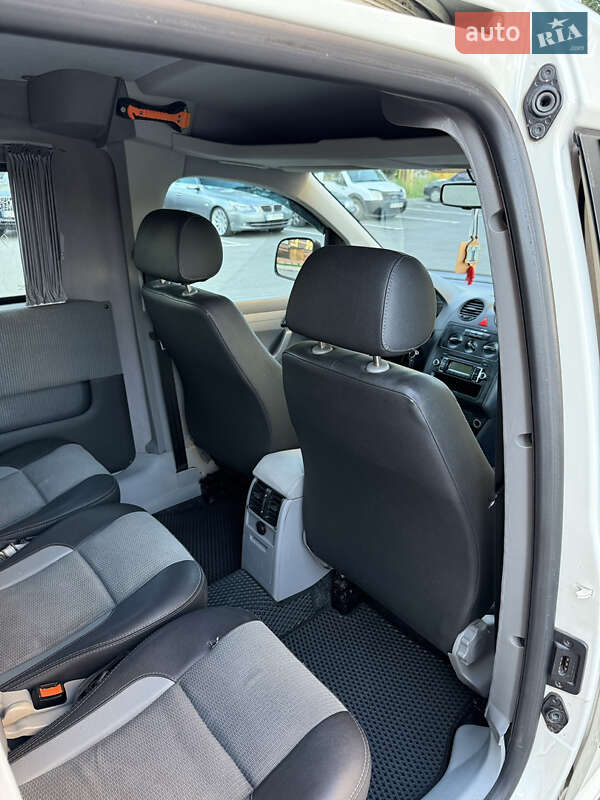Минивэн Volkswagen Caddy 2009 в Чернигове