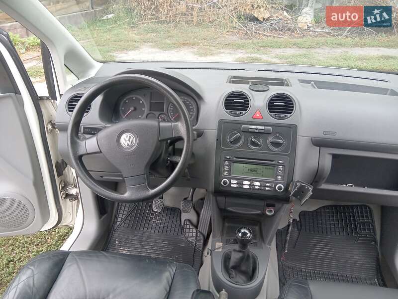 Минивэн Volkswagen Caddy 2006 в Звягеле