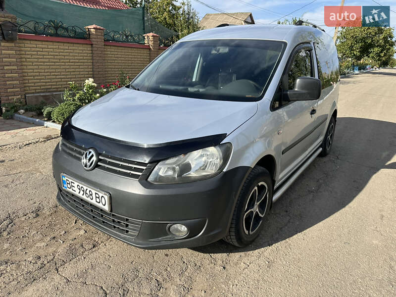 Volkswagen Caddy 2011