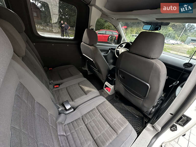Минивэн Volkswagen Caddy 2008 в Дрогобыче