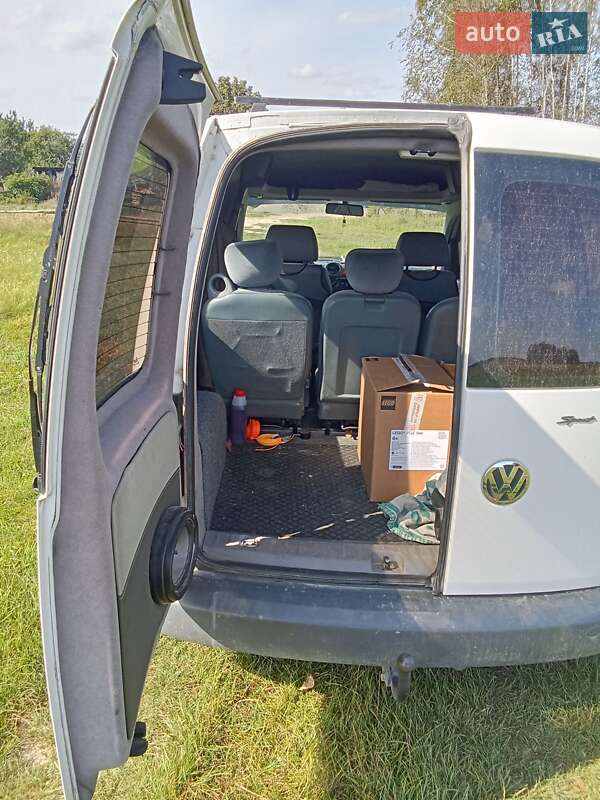 Минивэн Volkswagen Caddy 2008 в Емильчине