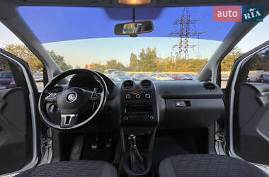 Минивэн Volkswagen Caddy 2012 в 