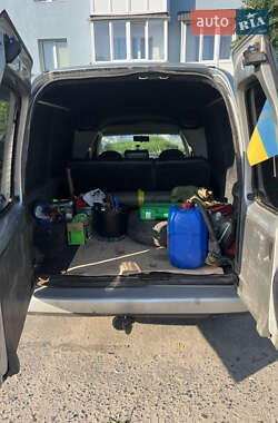 Грузовой фургон Volkswagen Caddy 2003 в 