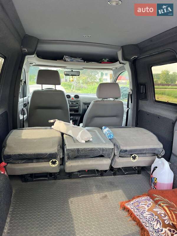 Минивэн Volkswagen Caddy 2004 в Старом Самборе