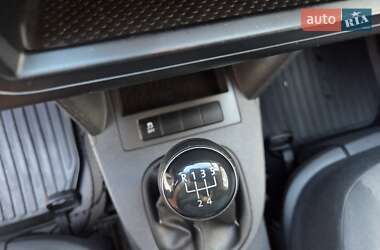Грузовой фургон Volkswagen Caddy 2014 в 