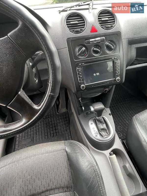 Минивэн Volkswagen Caddy 2006 в 