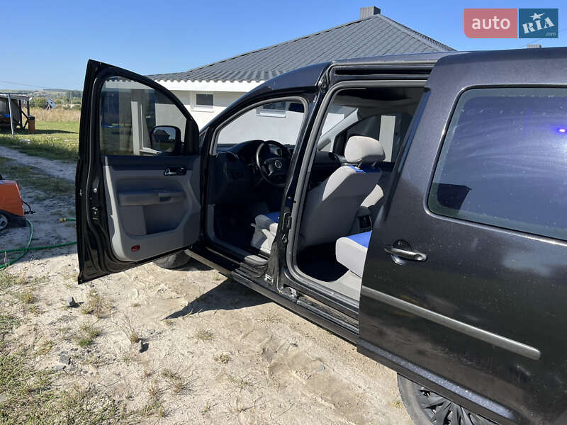 Мінівен Volkswagen Caddy 2005 в Луцьку
