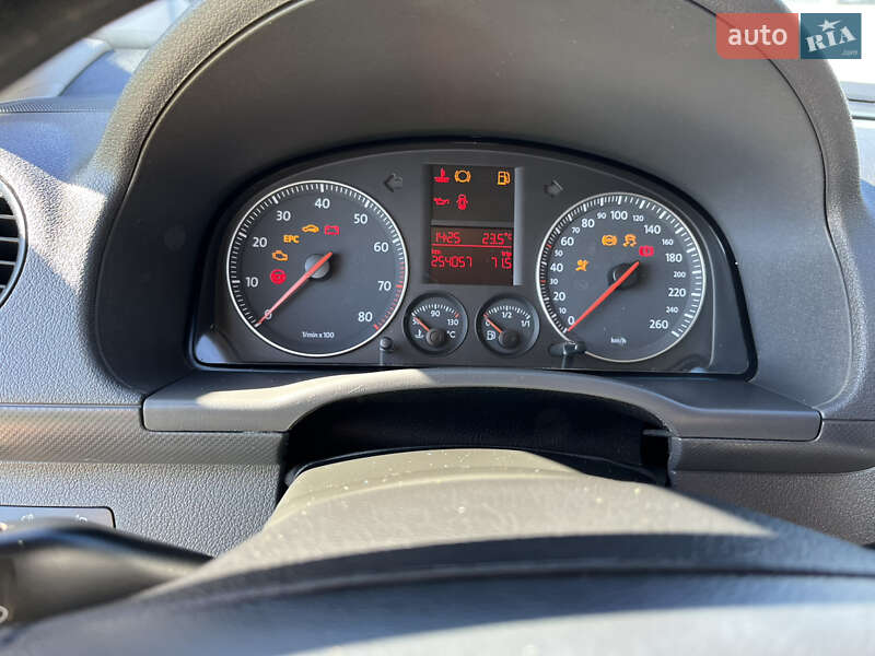 Мінівен Volkswagen Caddy 2005 в Луцьку