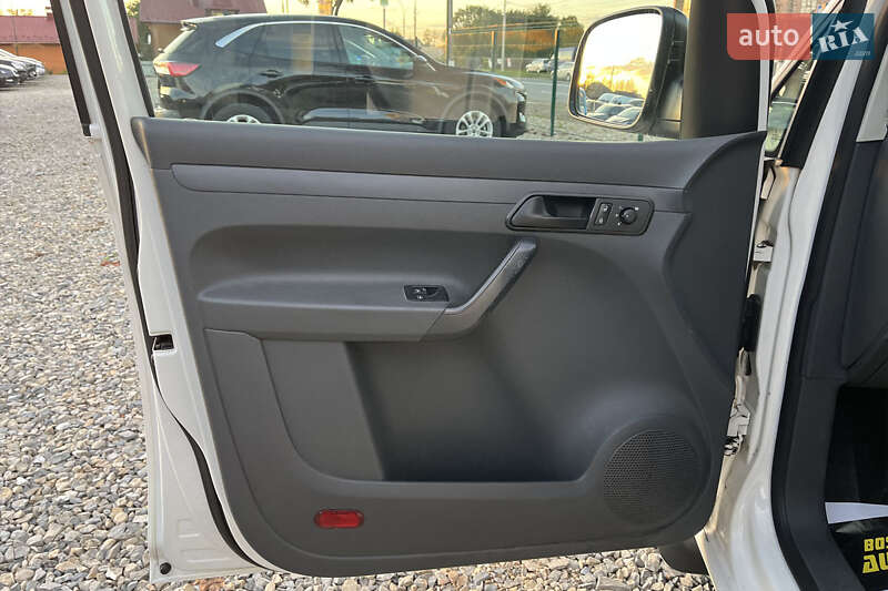 Мінівен Volkswagen Caddy 2011 в Коломиї