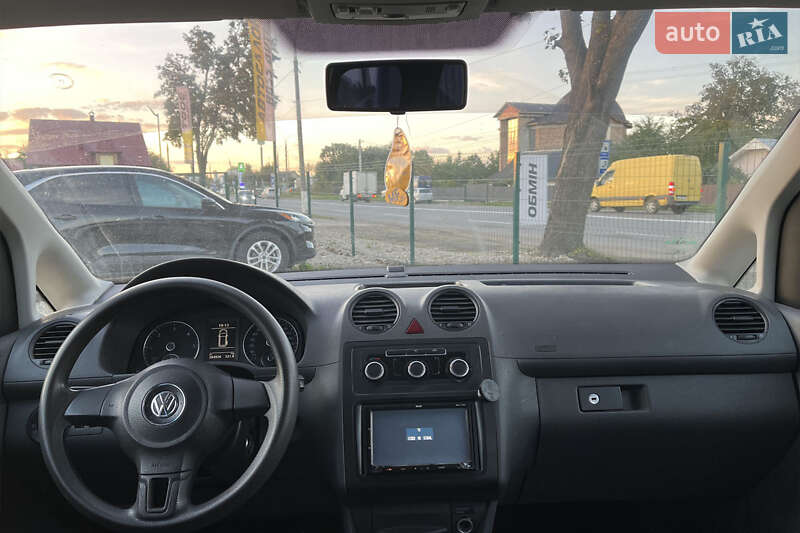 Мінівен Volkswagen Caddy 2011 в Коломиї